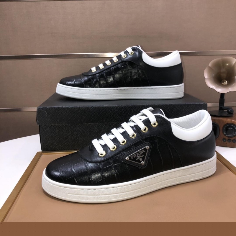 Pra*a casual shoes